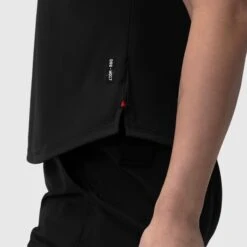 W017. Laser-Vent™ Established Tee - Black -Fashion Shop 7M3A6661 BLACK