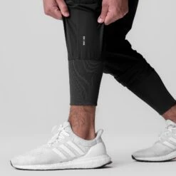 1099. Tetra-Lite® Ice Cargo High Rib Jogger - Black -Fashion Shop BLACK TetraIce Cargo HiRibJogger4