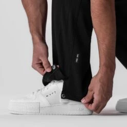 0957. Waffle Knit Relaxed Sweatpant - Black/Black -Fashion Shop Black Black WaffleKnitSweatpants3