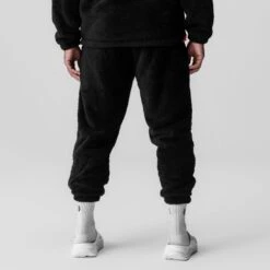 0692. Sherpa Recovery Sweats - Black/White -Fashion Shop Black White SherpaSweats1