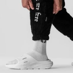 0692. Sherpa Recovery Sweats - Black/White -Fashion Shop Black White SherpaSweats3