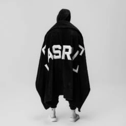 0888. Sherpa Recovery Blanket - Black/White -Fashion Shop Black Blanket