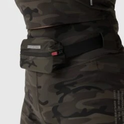 W029. Lycra® 3-in-1 Biker Short - Dark Camo 13 W029. Lycra® 3-in-1 Biker Short - Dark Camo -Fashion Shop Camo Detail