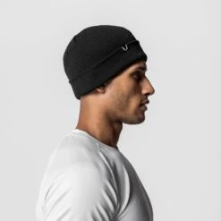 Essential Beanie - Black -Fashion Shop Fall22E Comm 541 Edit