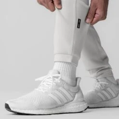 1030. Dri-Core™ Training Jogger - Light Grey -Fashion Shop LIGHTGREY DriCore TrainingJogger 4