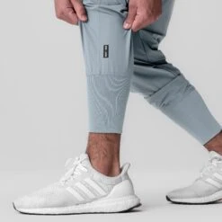 1099. Tetra-Lite® Ice Cargo High Rib Jogger - Light Sky -Fashion Shop LIGHTSKY TetraIce Cargo HiRibJogger4