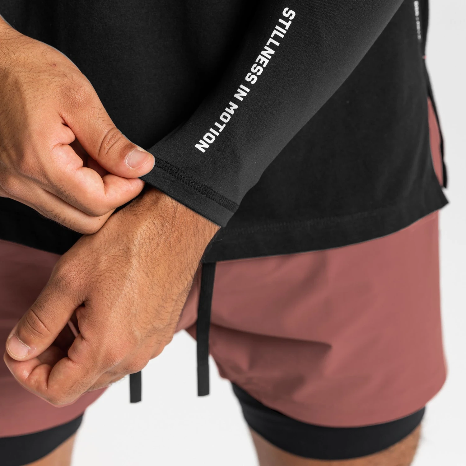 WarpFlexx™ Arm Sleeve - Black 5 WarpFlexx™ Arm Sleeve - Black - Image 3
