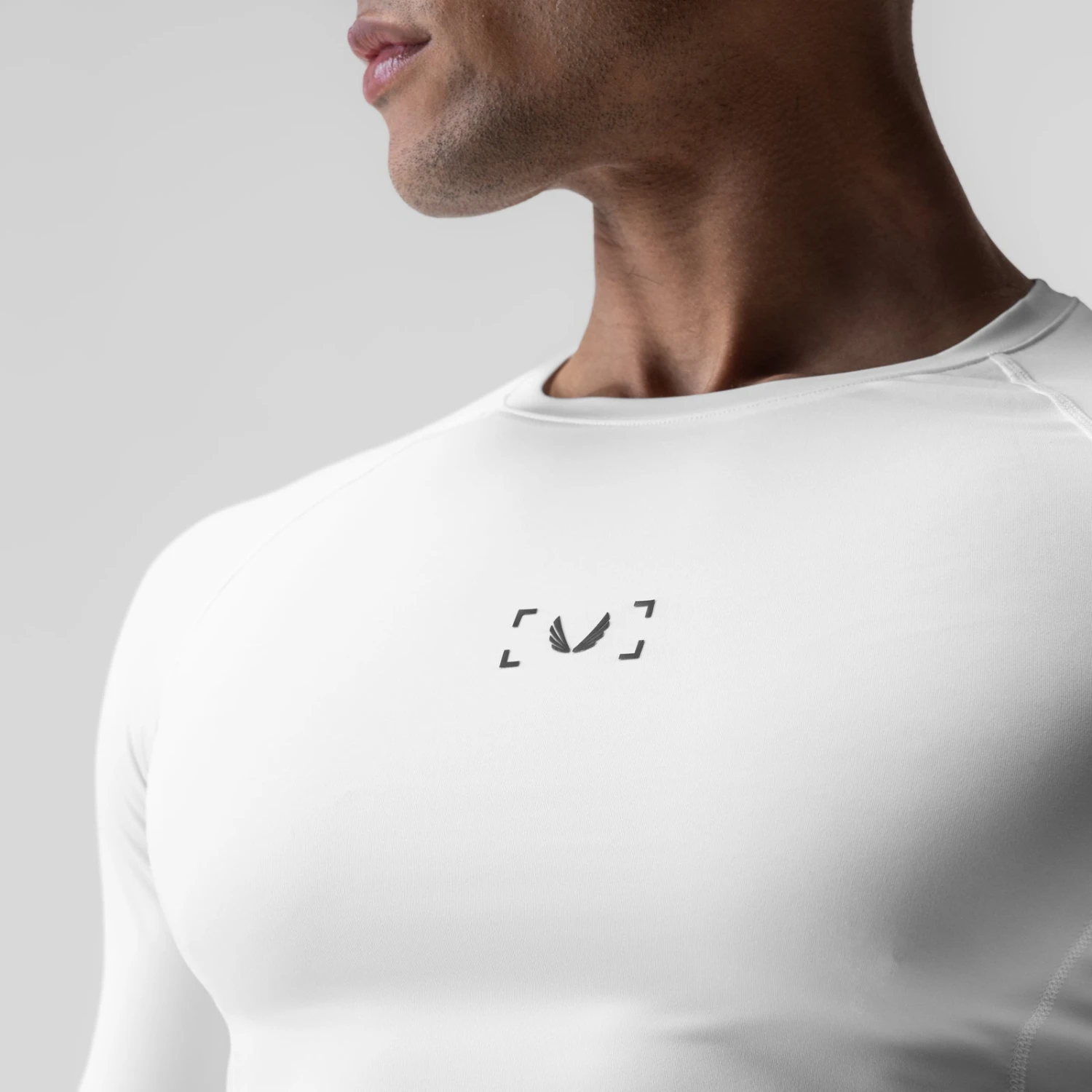 1027. WarpFlexx-Lite™ Half-Sleeve Baselayer - White 6 1027. WarpFlexx-Lite™ Half-Sleeve Baselayer - White - Image 4